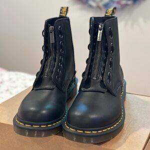 Dr. Martens Women's 1460 Pascal Leather Front Zipper Boots Size 9L